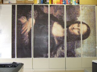 クリックすると768x1024ドットの少し大きな画像を表示